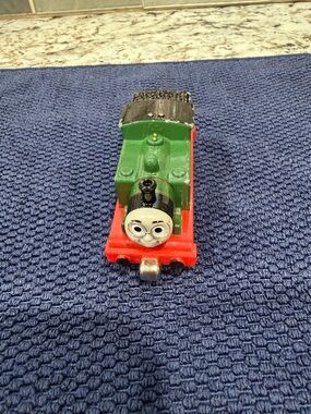 Thomas & Friends Green and Red Character Engine Toy
